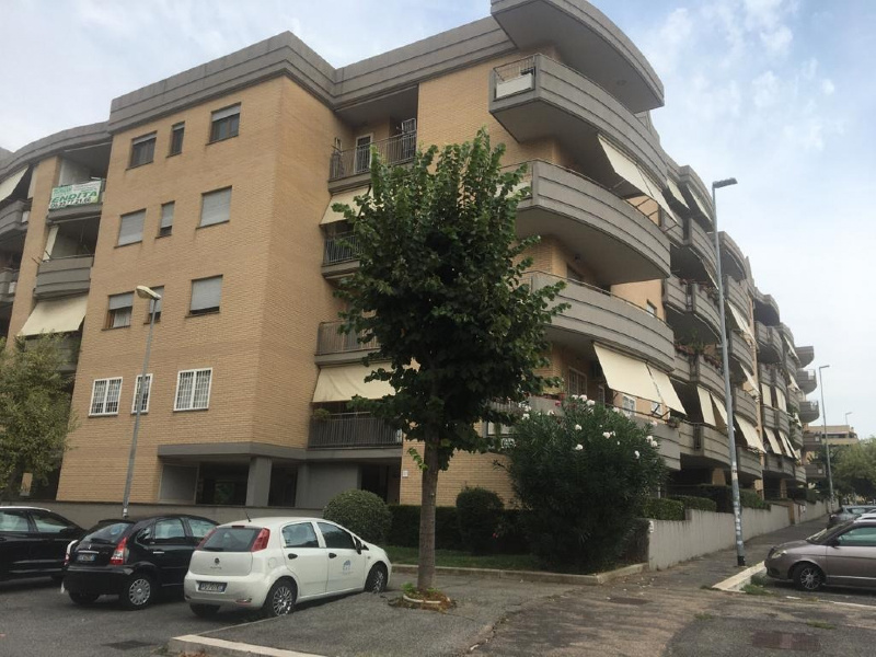  roma vendita quart: acqua vergine (zona della v mun.) gfs case di gabriele grieco