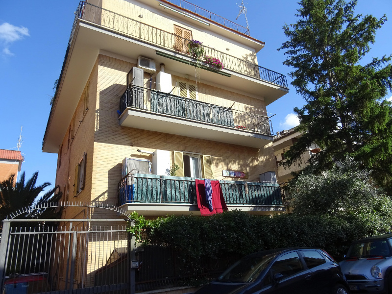  roma vendita quart: tomba di nerone (zona della xx mun.) gfs case di gabriele grieco