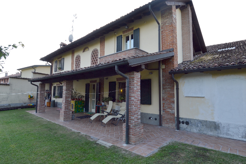 Rustico - Cascina PIEVE FISSIRAGA vendita    Studio Fanfulla s.n.c.