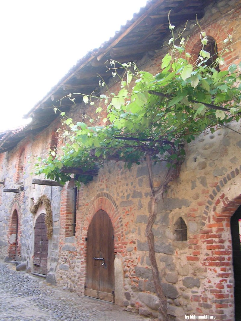 Villa Unifamiliare - Indipendente CANDELO vendita   Viale piazza castello, BBIMMOBILIARE