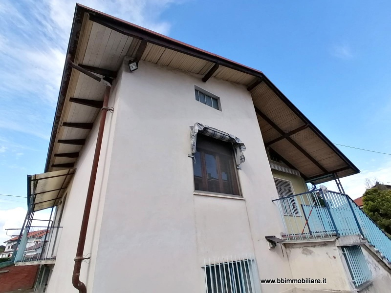 Villa Unifamiliare - Indipendente SALUSSOLA vendita   Via mafferia BBIMMOBILIARE