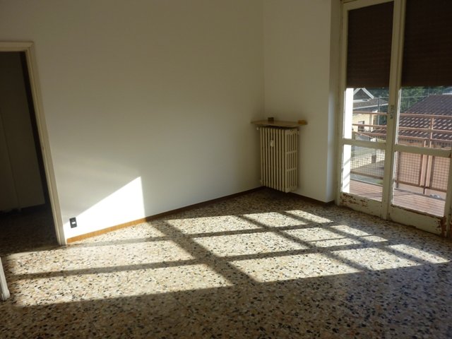 Appartamento ALBIZZATE vendita   Via Col di Lana, SOLUZIONE CASA SAS