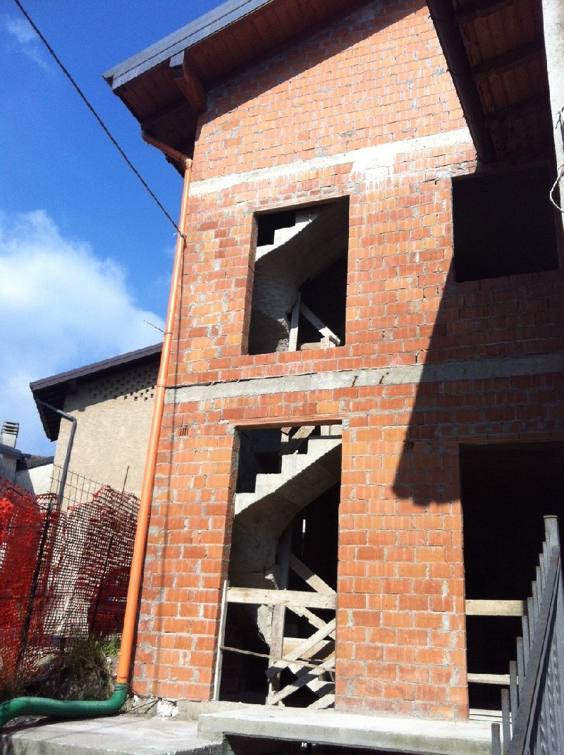  clivio vendita quart:  soluzione casa sas