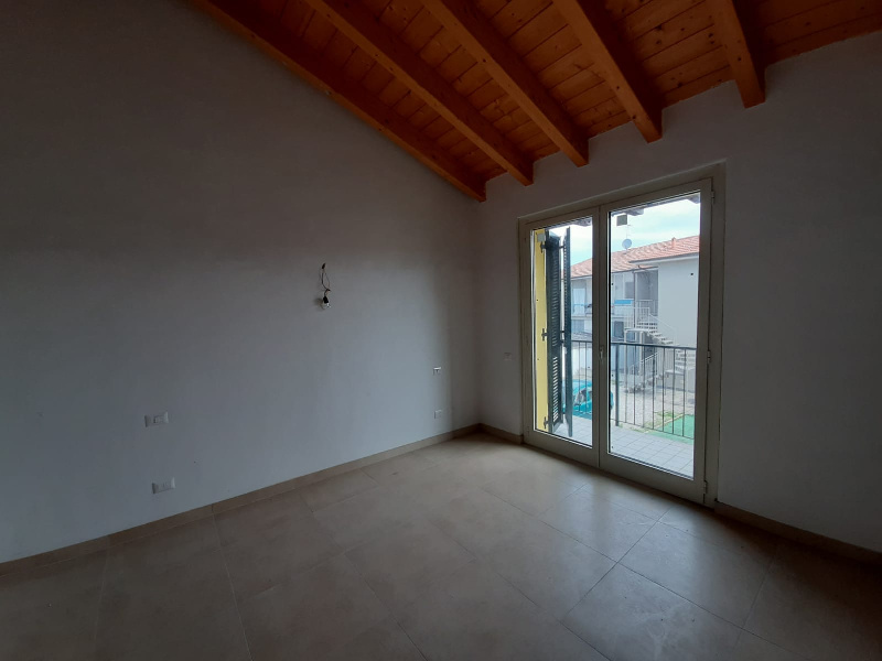 Appartamento MORNAGO vendita  Montonate Via CAVOUR,18 SOLUZIONE CASA SAS