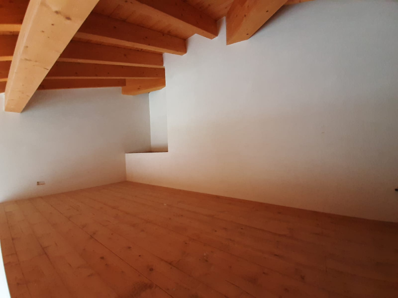 Appartamento MORNAGO vendita  Montonate Via CAVOUR,18 SOLUZIONE CASA SAS