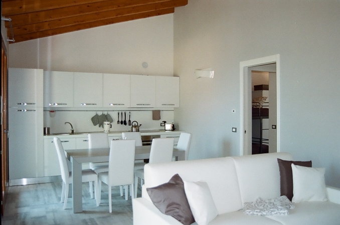 Appartamento TOSCOLANO-MADERNO affitto   Via Golf, IMMOBILIARE ZANAGLIO di Zanaglio Enzo