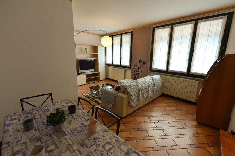 Villa Unifamiliare - Indipendente SAN FELICE DEL BENACO affitto   Via Garibaldi,25 IMMOBILIARE ZANAGLIO di Zanaglio Enzo