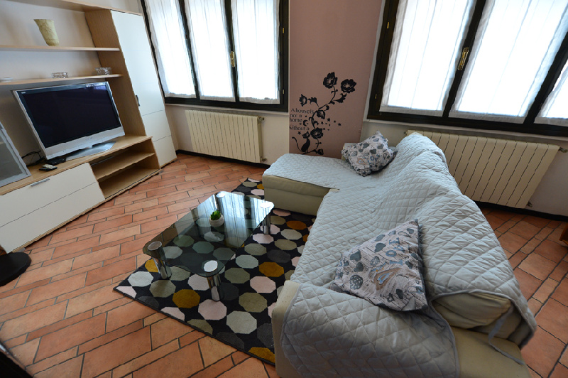 villa unifamiliare - indipendente san felice del benaco affitto   immobiliare zanaglio di zanaglio enzo