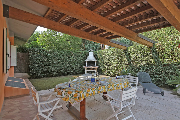 Villa TOSCOLANO-MADERNO affitto   Via Belvedere, IMMOBILIARE ZANAGLIO di Zanaglio Enzo