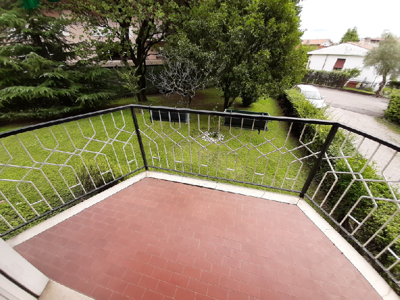 Appartamento SALÒ vendita   Via Divisione Tridentina, IMMOBILIARE ZANAGLIO di Zanaglio Enzo