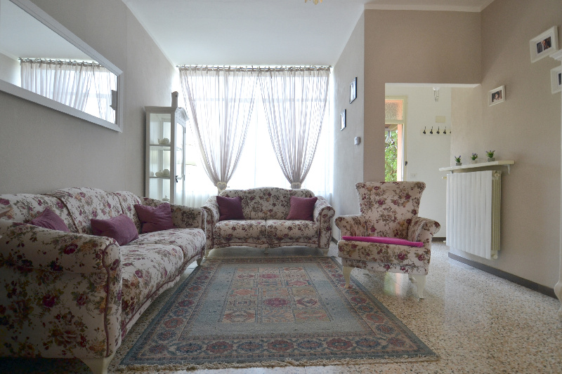 Villa Unifamiliare - Indipendente MAIRAGO vendita    Studio Fanfulla s.n.c.
