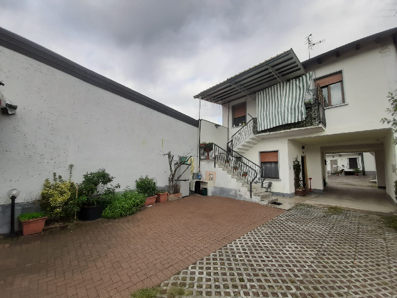  sumirago vendita quart:  soluzione casa sas