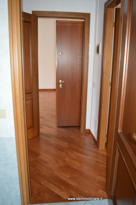 Foto 6 di 13 - Appartamento in affitto a Biella