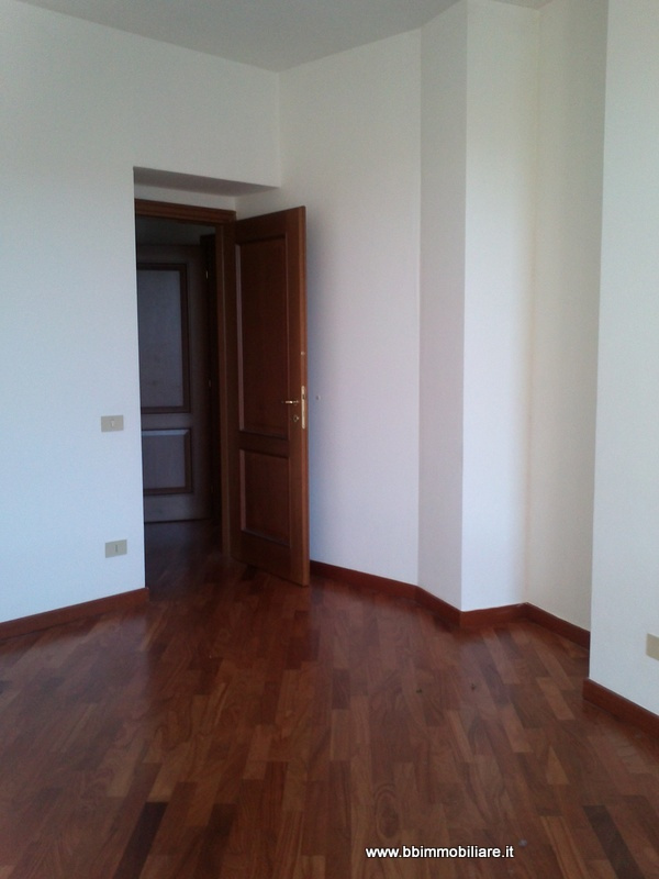 Foto 5 di 13 - Appartamento in affitto a Biella