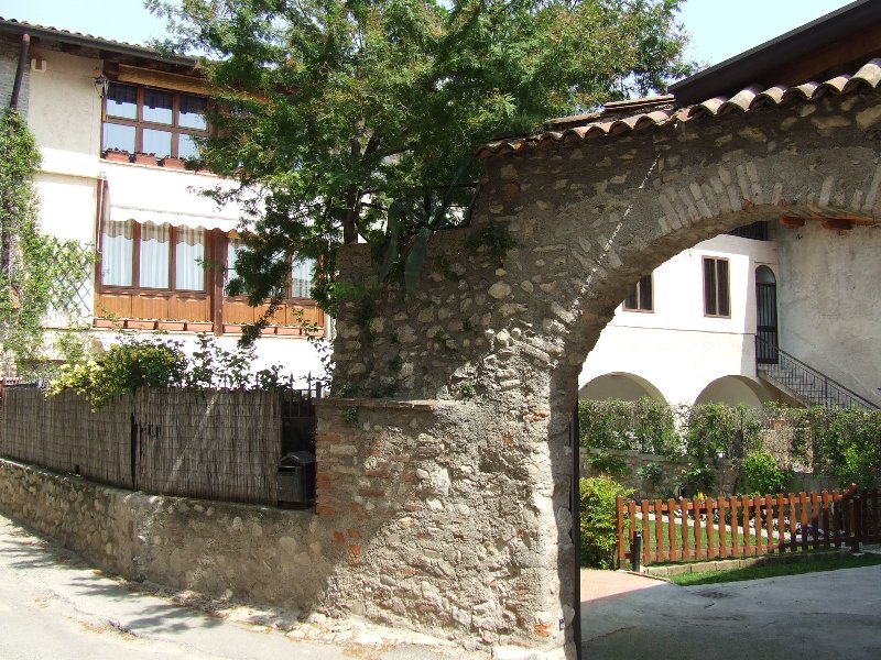 Porzione di casa in vendita in Via Capo di Sopra, 3, Puegnago sul Garda