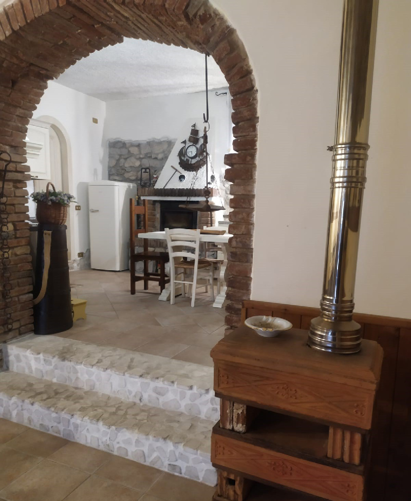 Porzione di casa in vendita a Puegnago Del Garda (BS)