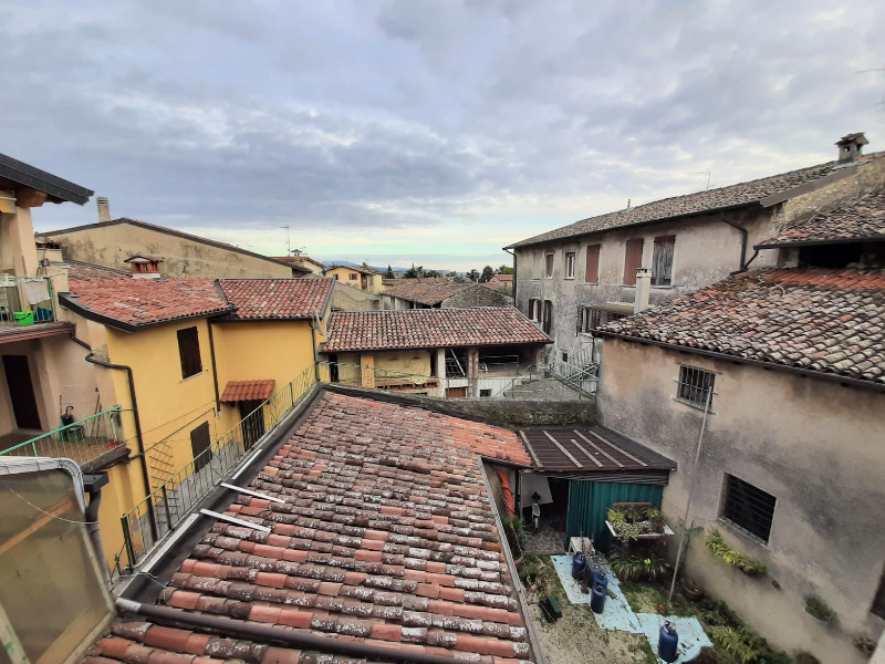 Rustico in vendita a San Felice Del Benaco (BS)