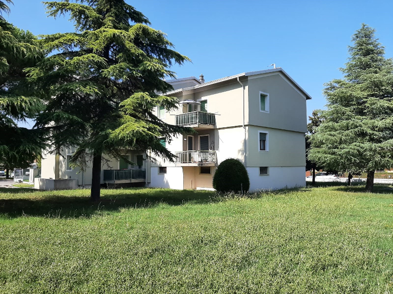 Vendita Quadrilocale Appartamento Desenzano del Garda 487958