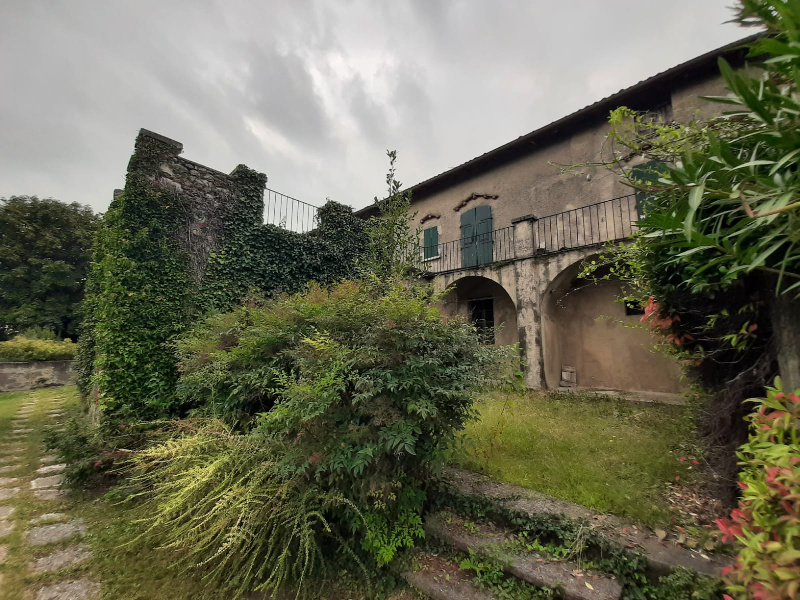 Villa in vendita a San Felice Del Benaco (BS)