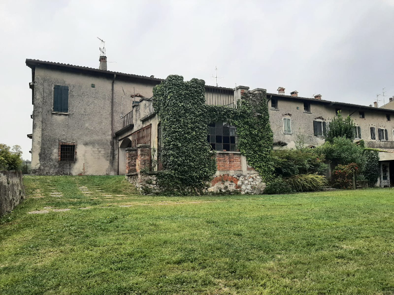 Villa in vendita a San Felice Del Benaco (BS)