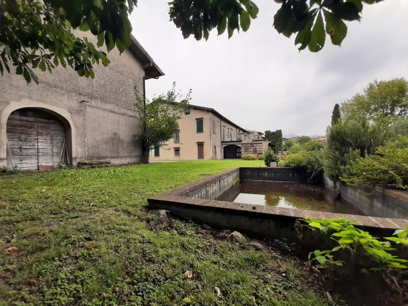 Villa in vendita a San Felice Del Benaco (BS)